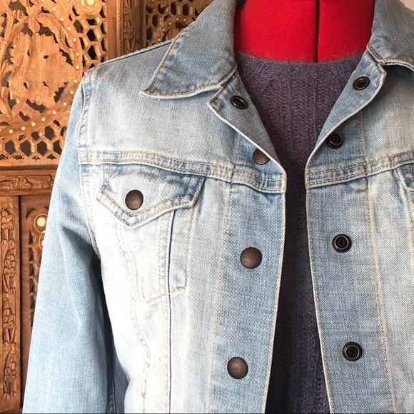 Lucky Brand Jean Jacket -Light Wash/ Stonewashed Snap Front Stetch Jean Jacket - Picture 2 of 9